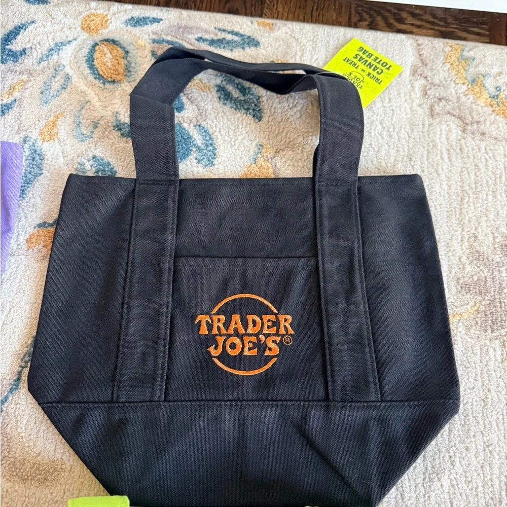 4x Trader Joe’s mini Canvas halloween theme shopping tote bags.